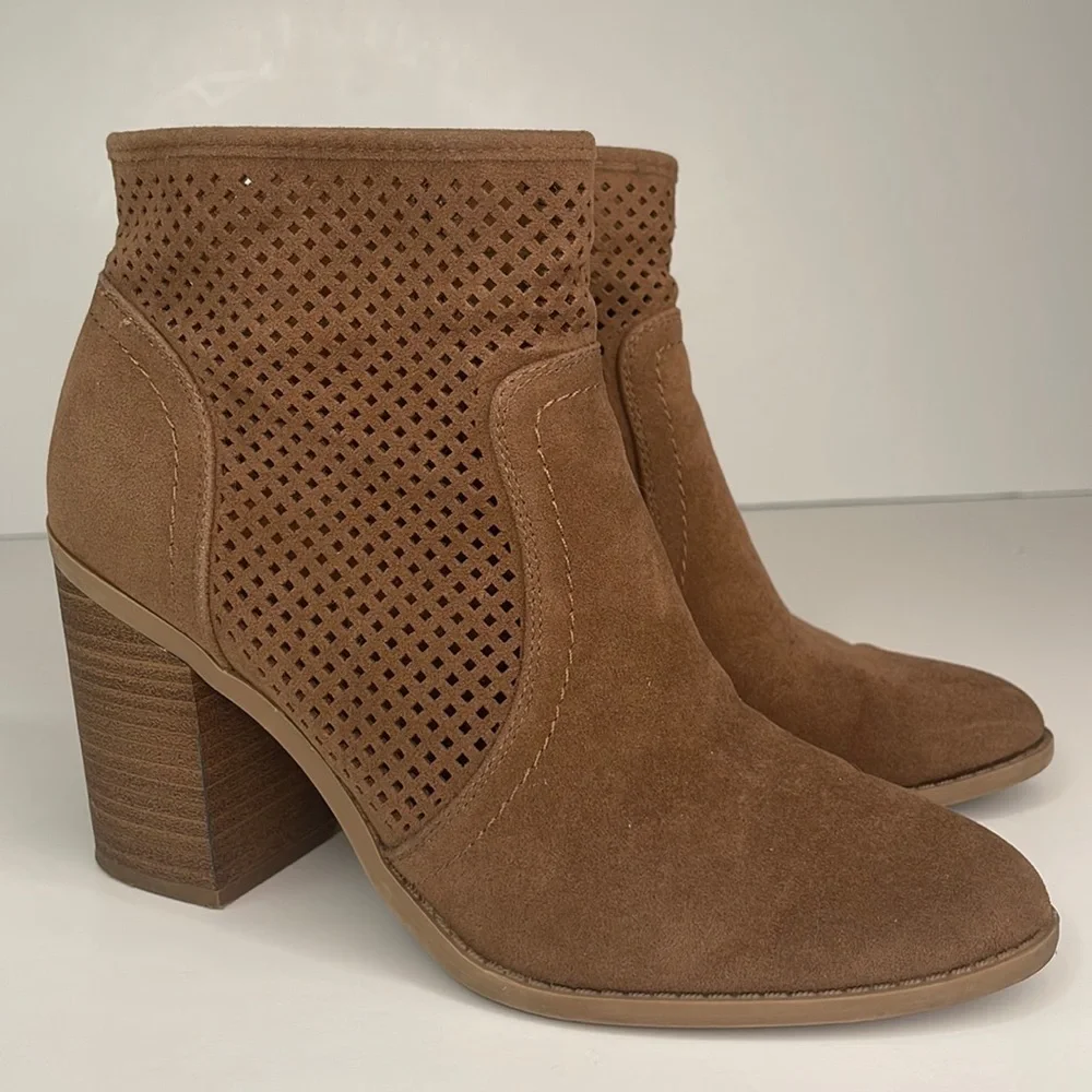 Universal Thread Crissy Bootie Brown Laser Cut Stacked Heel